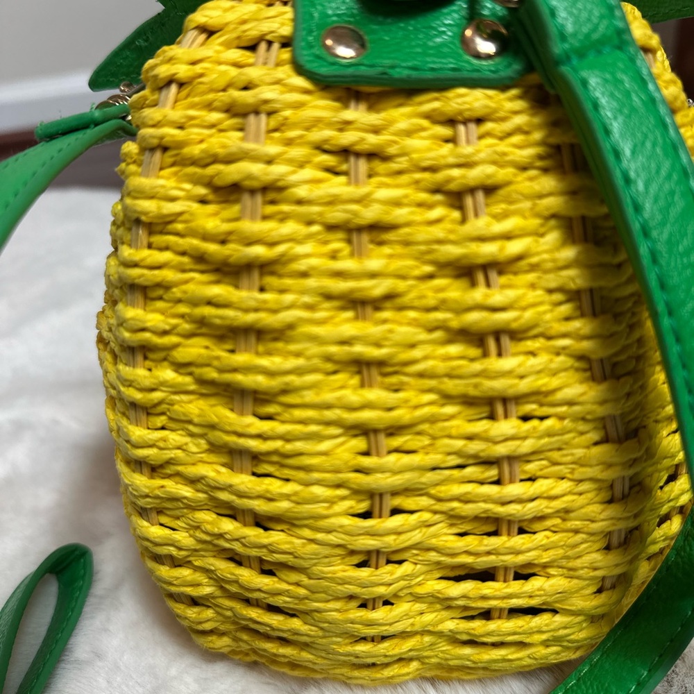 Pineapple Crossbody Bag with Leafy Top and wristlet strap - Picture 4 of 11